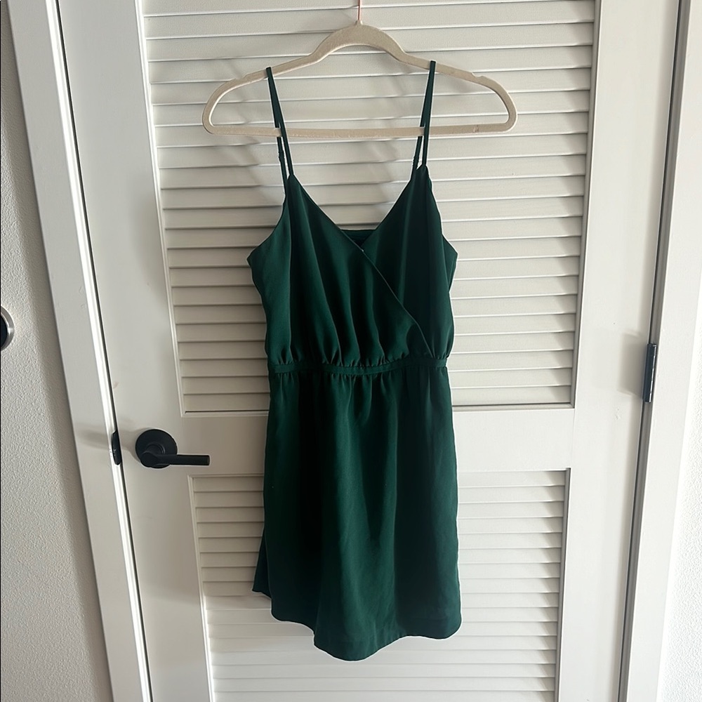 Elegant Green Sleeveless Dress
